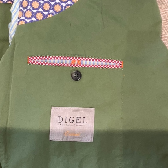 Men’s Casual Sport’s Coat, Apple Green in color. Brand is Digel. - Picture 4 of 5